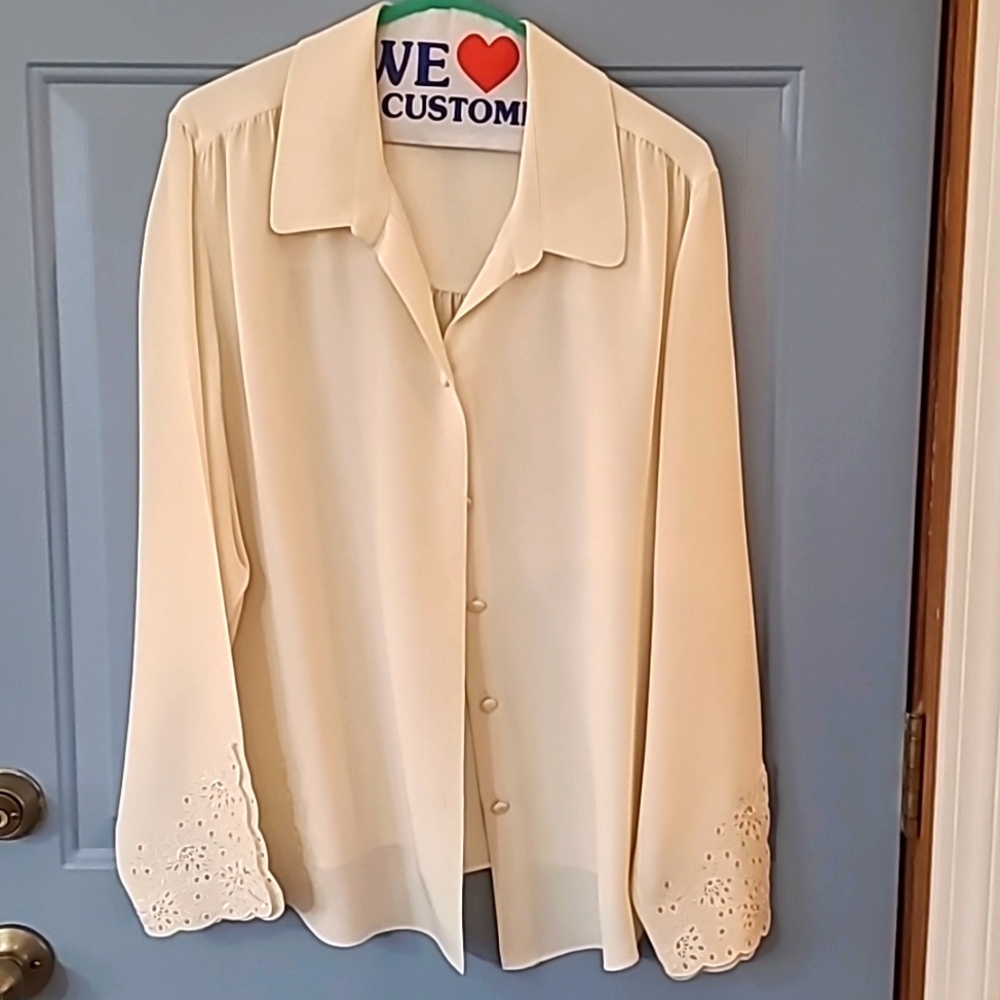 Cream blouse, size 1x